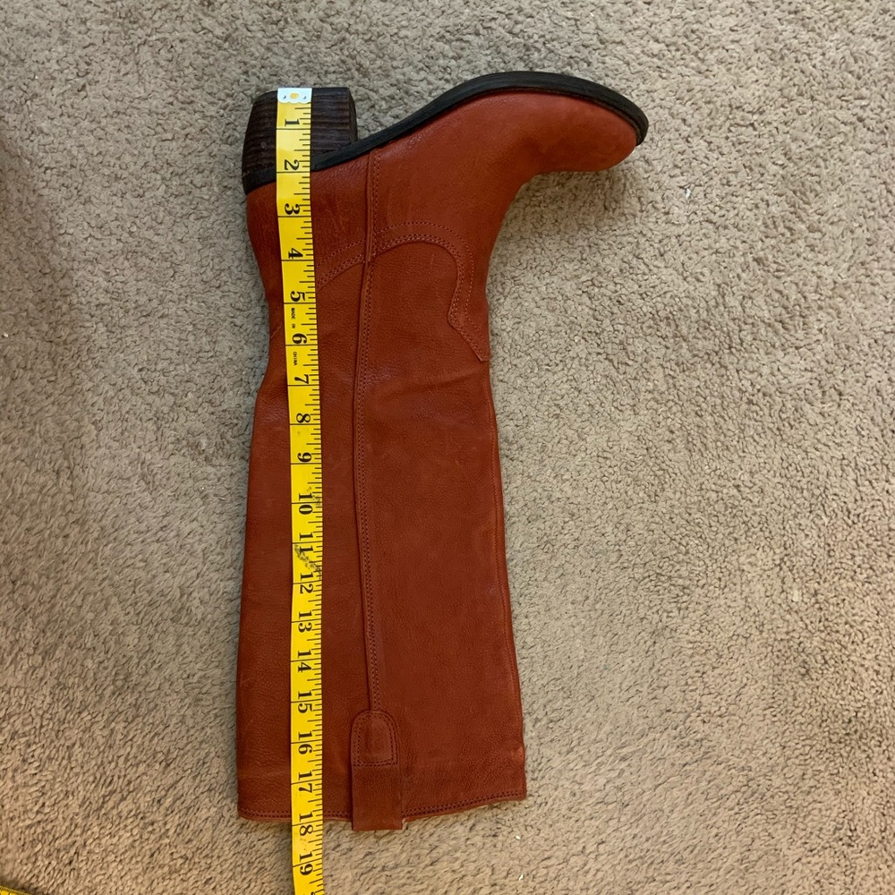 Boots - Picture 2 of 8